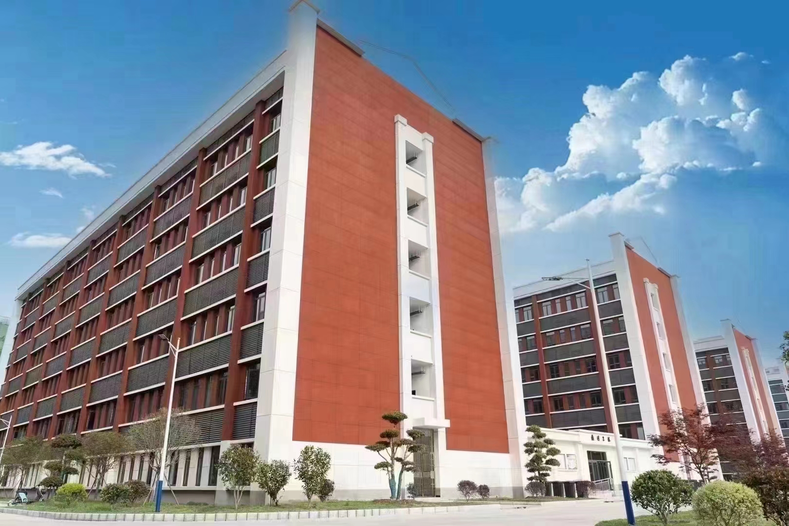 武汉三新职业技术学校环境一